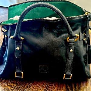 Dooney and Bourke bowling style tote in black.